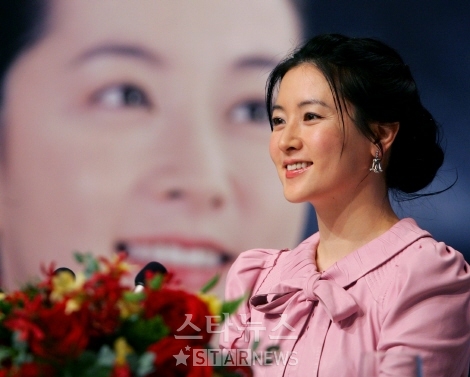 Lee Young Ae, Potential Madam President