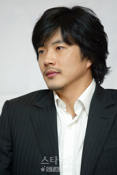 Kwon Sang Woo screws up love, but in a manly way