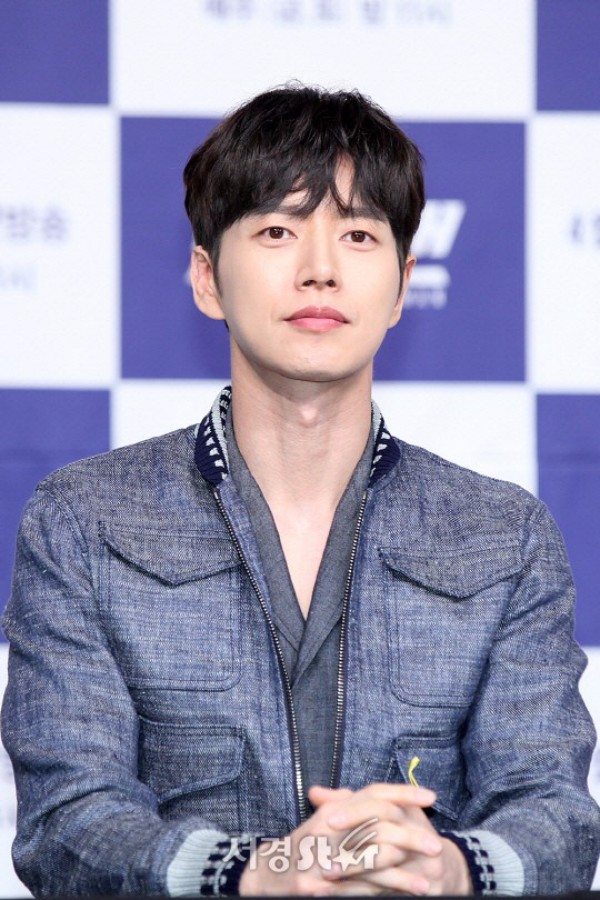 Park Hae-jin becomes Four Men for Yong-pal PD’s new drama