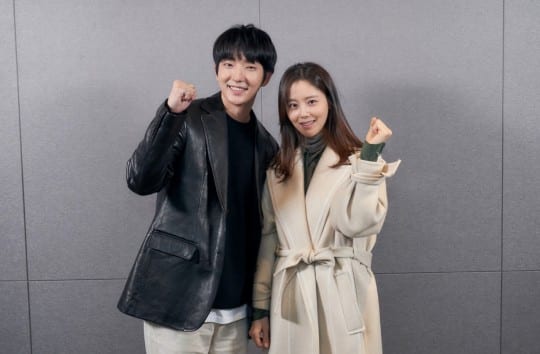 tvN’s Flower of Evil holds first script reading with Lee Jun-ki, Moon Chae-won
