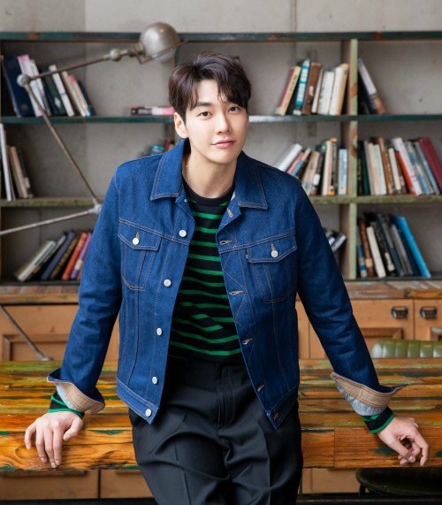 Kim Young-kwang to star opposite Choi Kang-hee in Hello? It’s Me!
